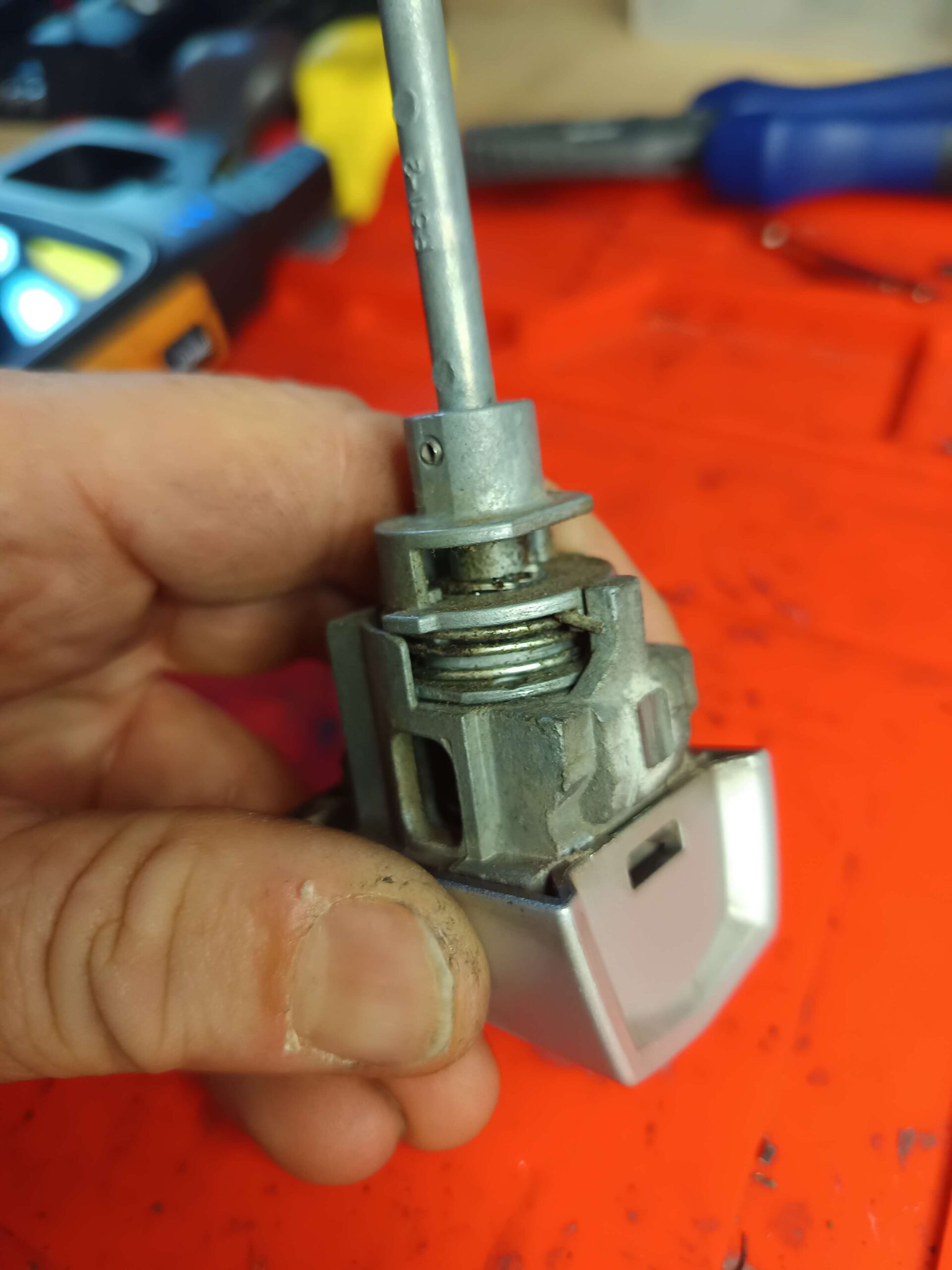 autózár javítások